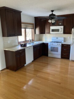 Kitchen - 232 3rd Ave NE