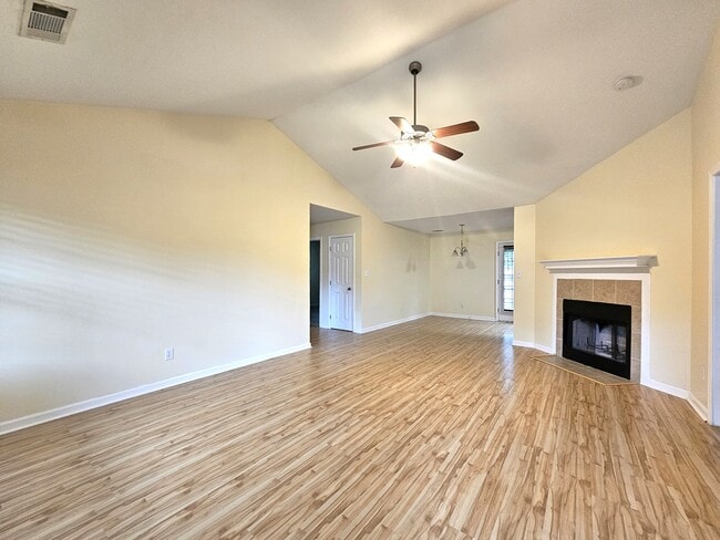 Photo - 206 Corley Cir