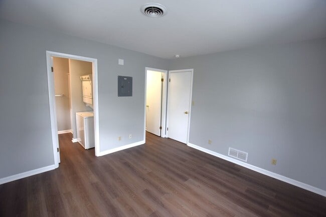 Photo - 13 SE 2nd St