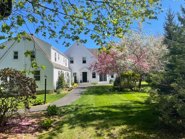 Brookside Apartments - Brookside Apartments