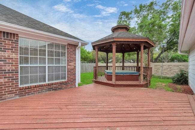 Photo - 1915 Crescent Oak Dr