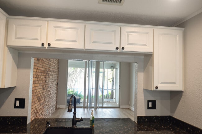 Photo - 9311 Orange Grove Dr Unidad 109
