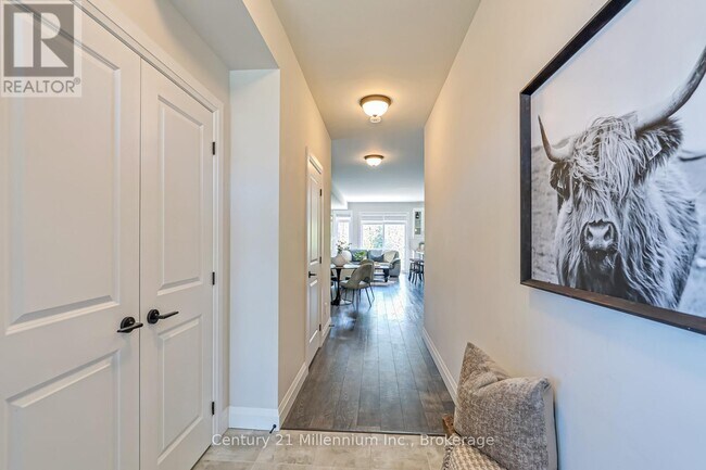 Photo - 168 Yellow Birch Cres