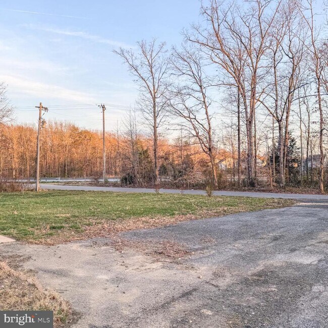 Photo - 205 Biddle Rd