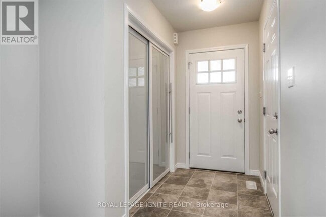 Photo - 135 Hardcastle Dr