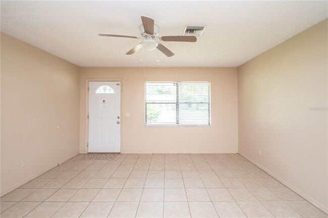 Photo - 27270 Warner Ave