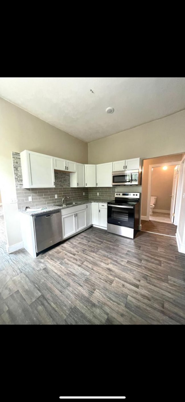 Photo - 2912 Mason St