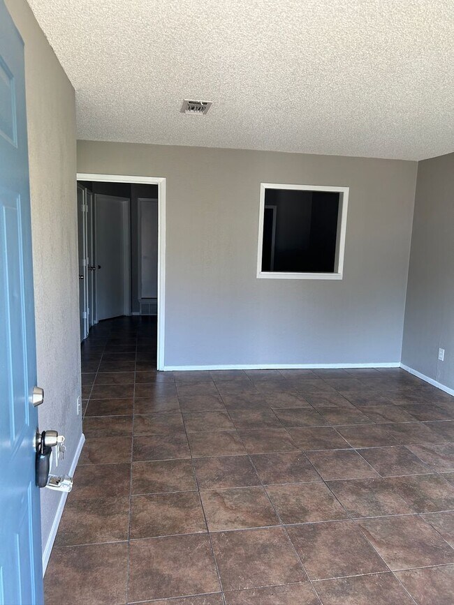 Photo - 1701-1703 Georgia St. Unit 1703