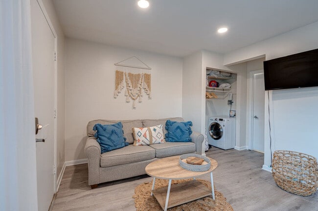 801 Hillview Heights Unit SI ID1261666P