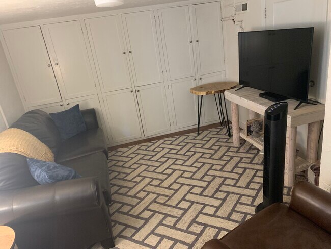 Living room - 519 Avenue E