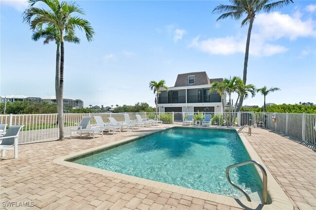 Photo - 26773 Hickory Blvd