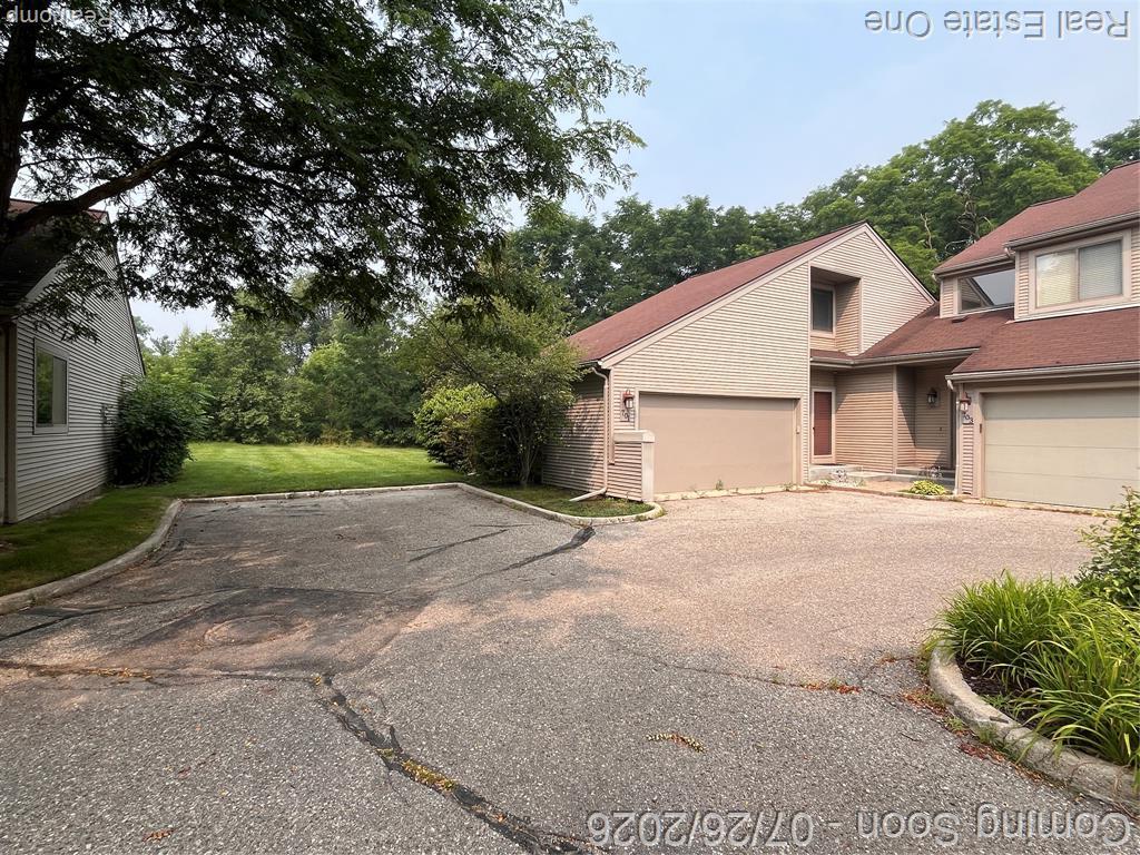 Photo - 701 Charing Ct