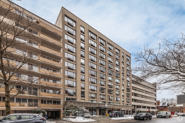 Somerset Manor/ Le Quai D'Orsay - Somerset Manor/ Le Quai D'Orsay