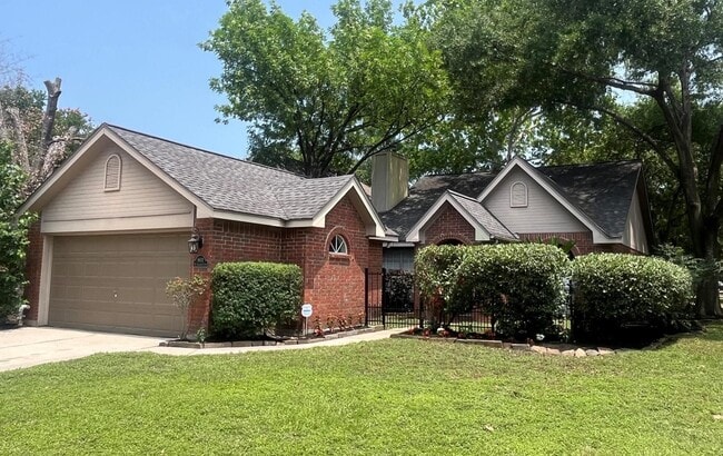 Building Photo - 9602 Top Gallant Ct