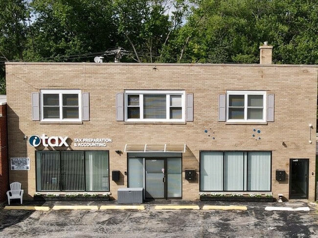 Photo - 552 E Northwest Hwy Apartment Unit 2A
