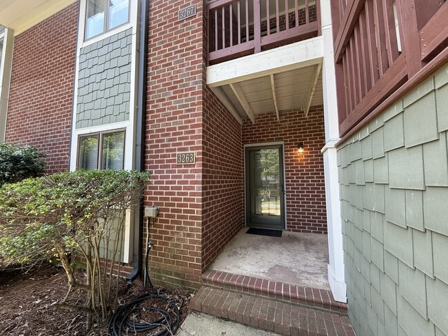 Building Photo - 3263 Carlyle Dr NW