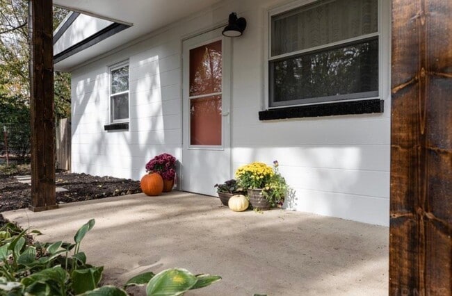 Photo - 1631 S Huntington Dr