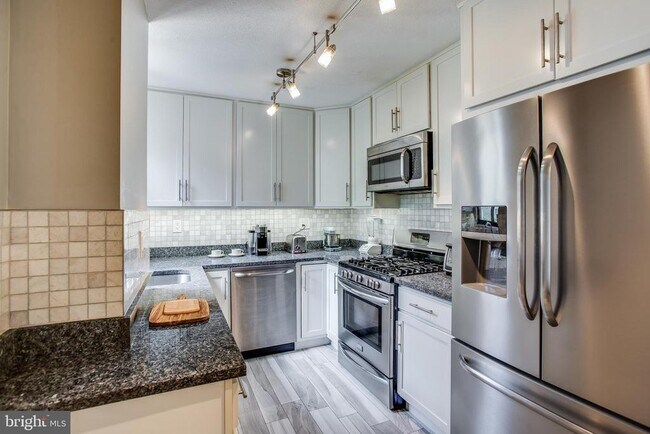 Photo - 2201 L St NW Unit 500