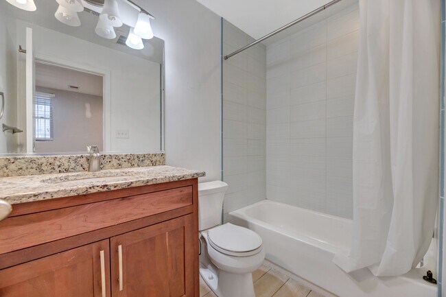 Photo - 3118 13th St NW Unidad 1