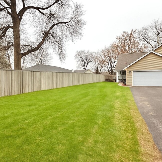 Photo - 1040/1044 4th St SE, Forest Lake, MN 55129 (duplex) Unit 1044 4th St SE