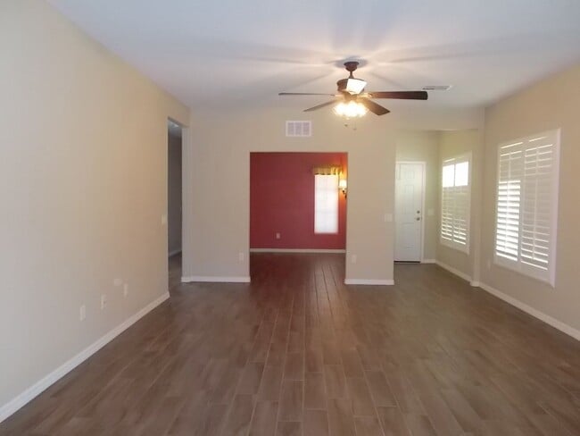 790 Country Grove Ln