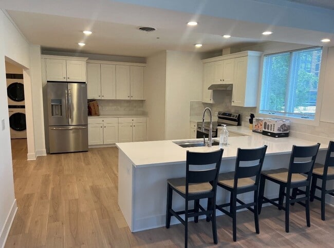 Photo - 1930 Sherman Ave