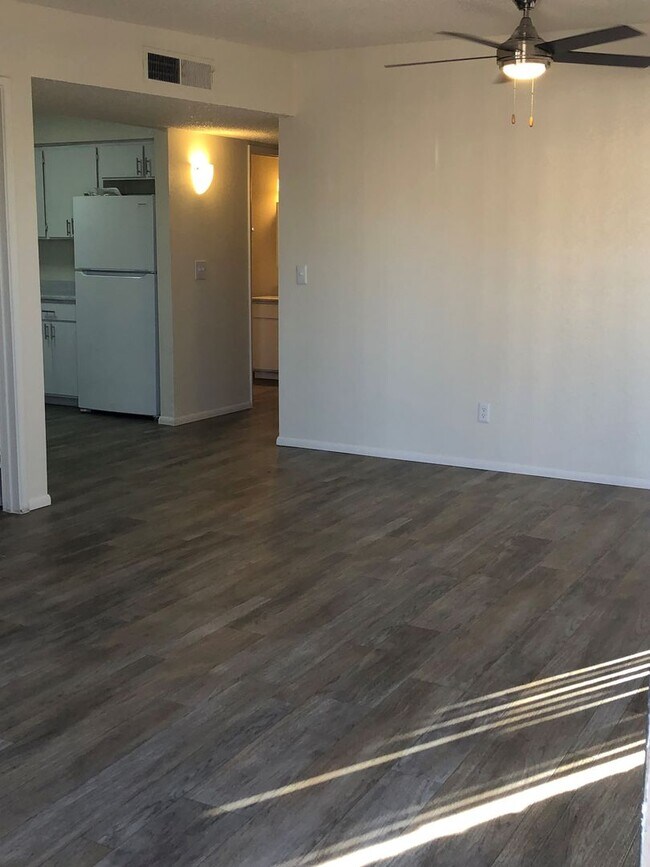 Building Photo - 9009 E Broadway Blvd Unit 210