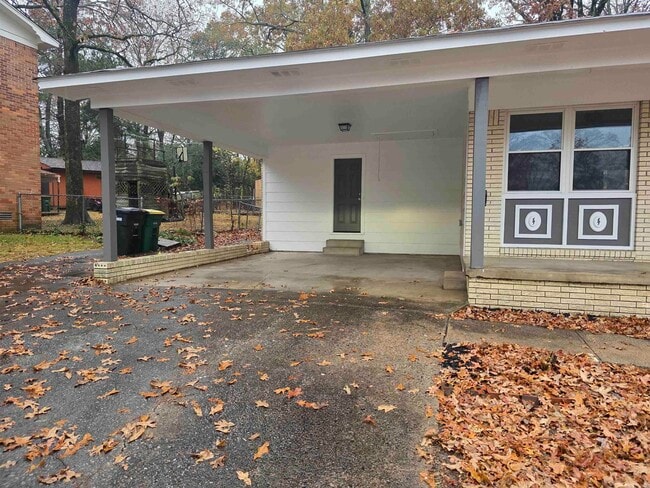 Photo - 109 S Longfield Ave