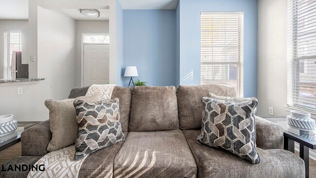 Photo - 261 Veterans Pkwy Unidad 802