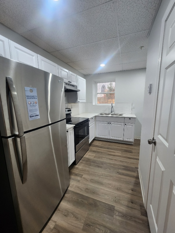 Building Photo - 151 S Main St