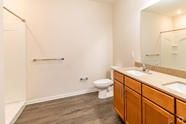 2Br, 2Ba, 845 Sqft