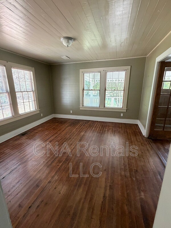 Photo - 170 Red Bank Rd