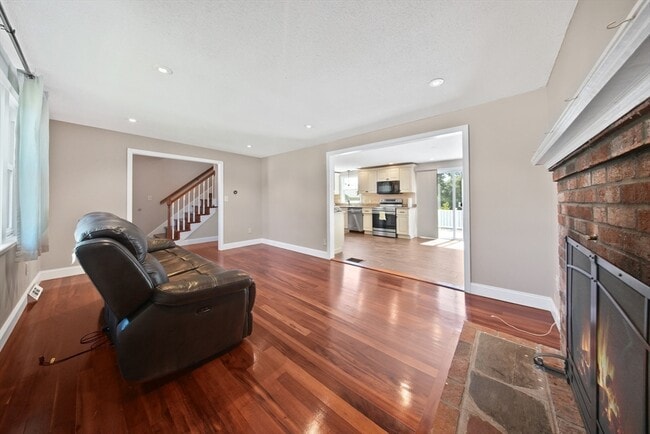 Photo - 6 Ellery St