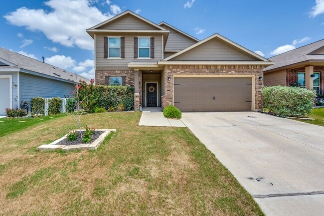 Building Photo - BEAUTIFUL 4-BEDROOM HOME IN NORTHEAST CROSSING