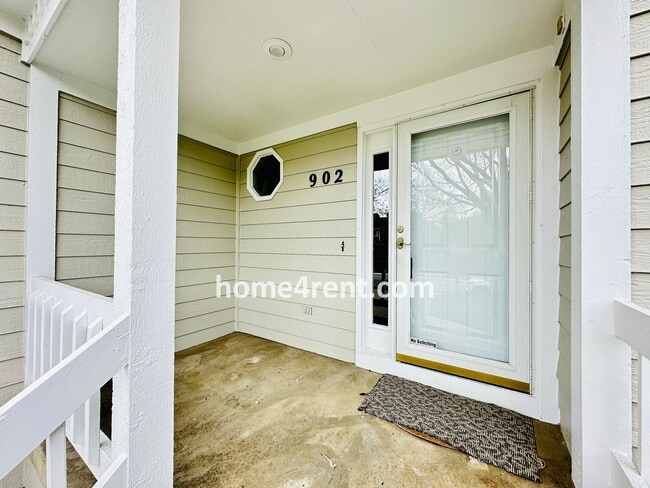 Photo - Wonderful Belton Home w/ Wood Floors, Finished Basement and Fenced Yard!