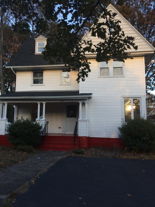 Photo - 591 Washington Ave House