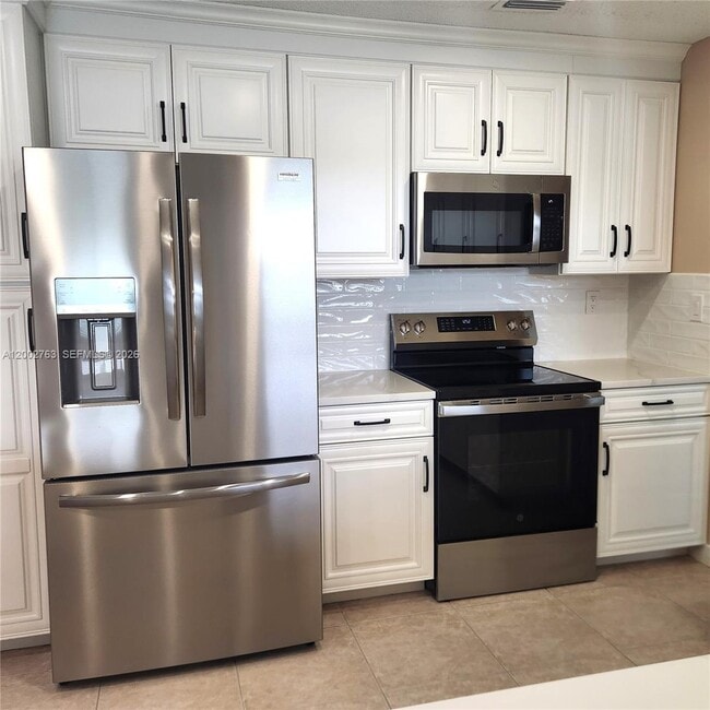 Photo - 11950 SW 49th Ct