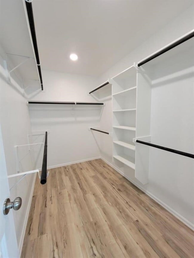 Photo - 31719 Splitting Willow Ln