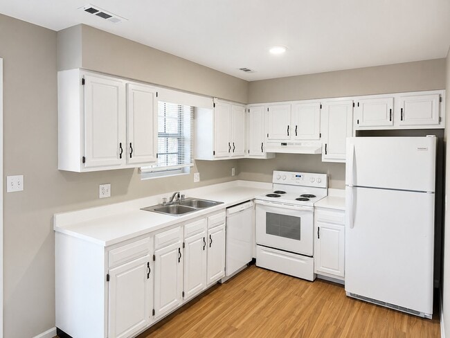 Building Photo - 306 Spangler Dr Unit 6