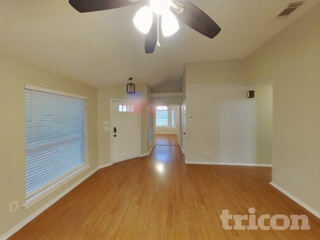 Photo - 1424 Savannah St