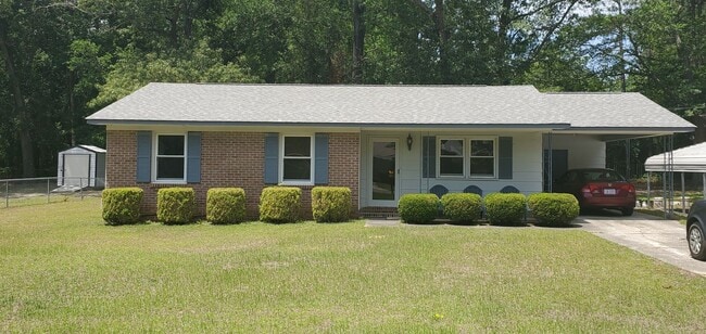 Building Photo - 917 Johnson St