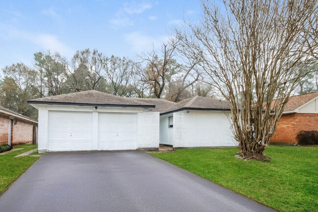 Charming Houston Home - Charming Houston Home