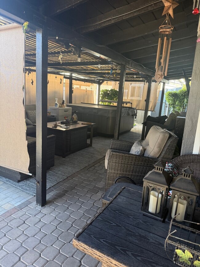 Building Photo - 13907 Hawick Dr