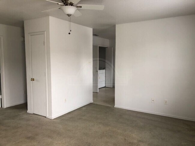 Photo - 5704 Redstone Dr Unit 5704 Redstone  B