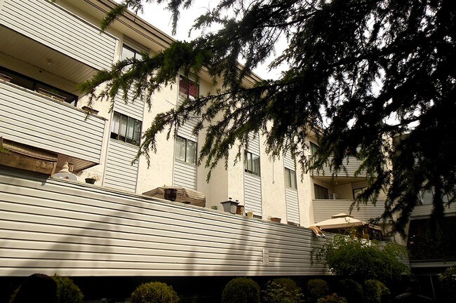 Photo - Claymore Apartments
