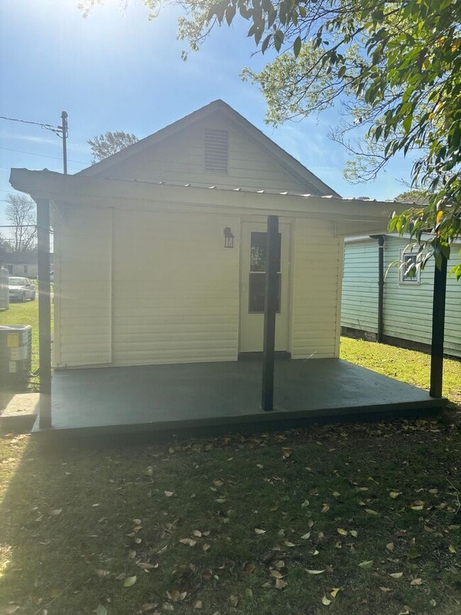2 Bedroom 1 Bath