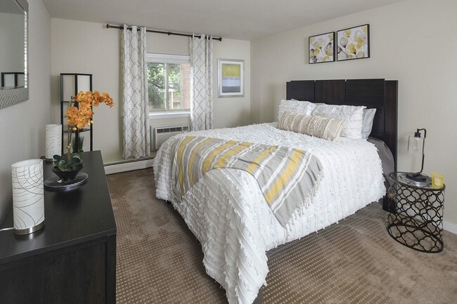 Dormitorio - Falls Village