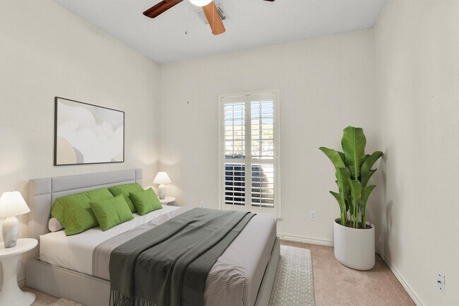 Photo - 147 April Waters Dr W