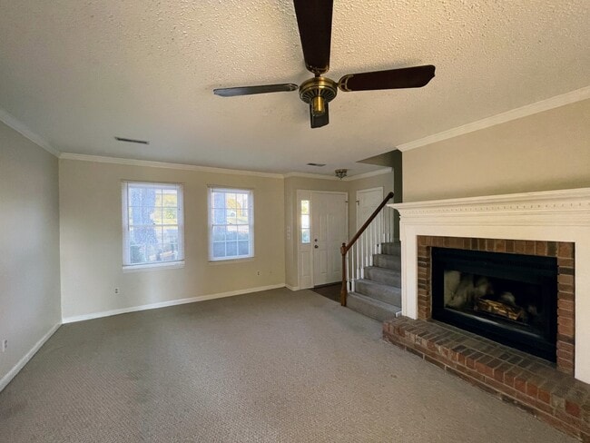 Photo - 603 Maysville Rd NE