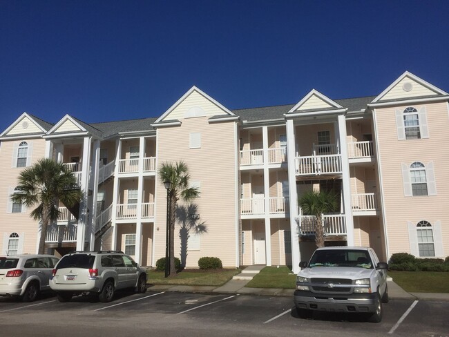Building Photo - Fountain Pointe 3 bed 2 bath Rental